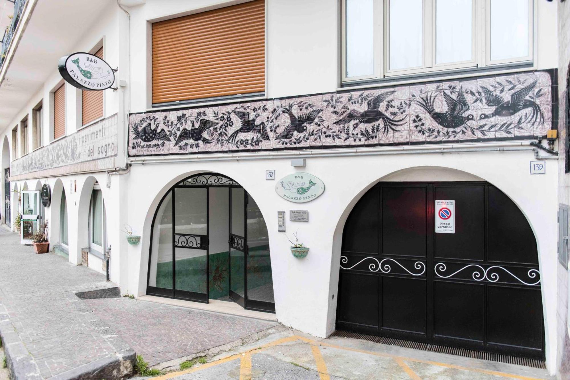 B&B Palazzo Pinto 2 Vietri 외부 사진