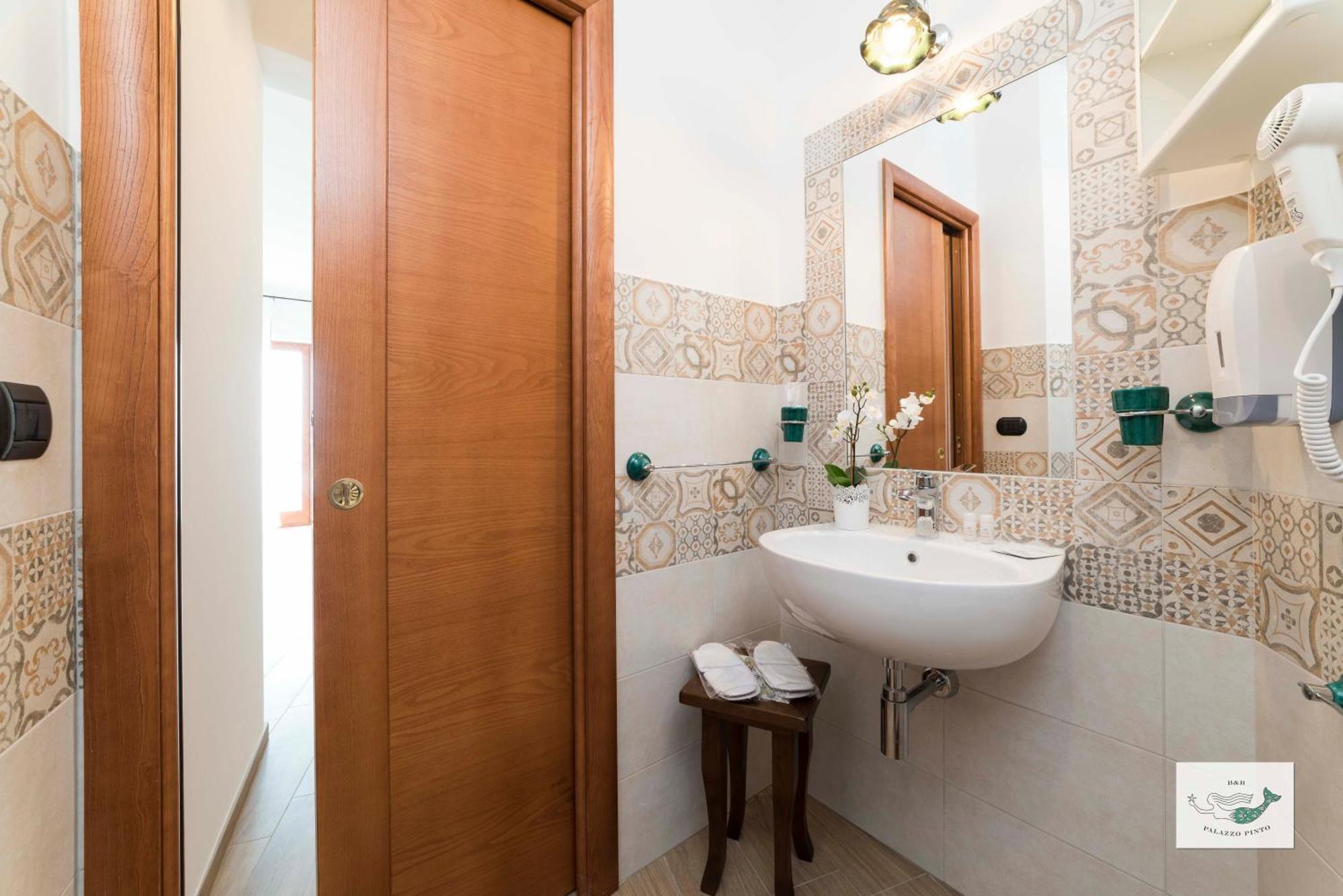 B&B Palazzo Pinto 2 Vietri 외부 사진