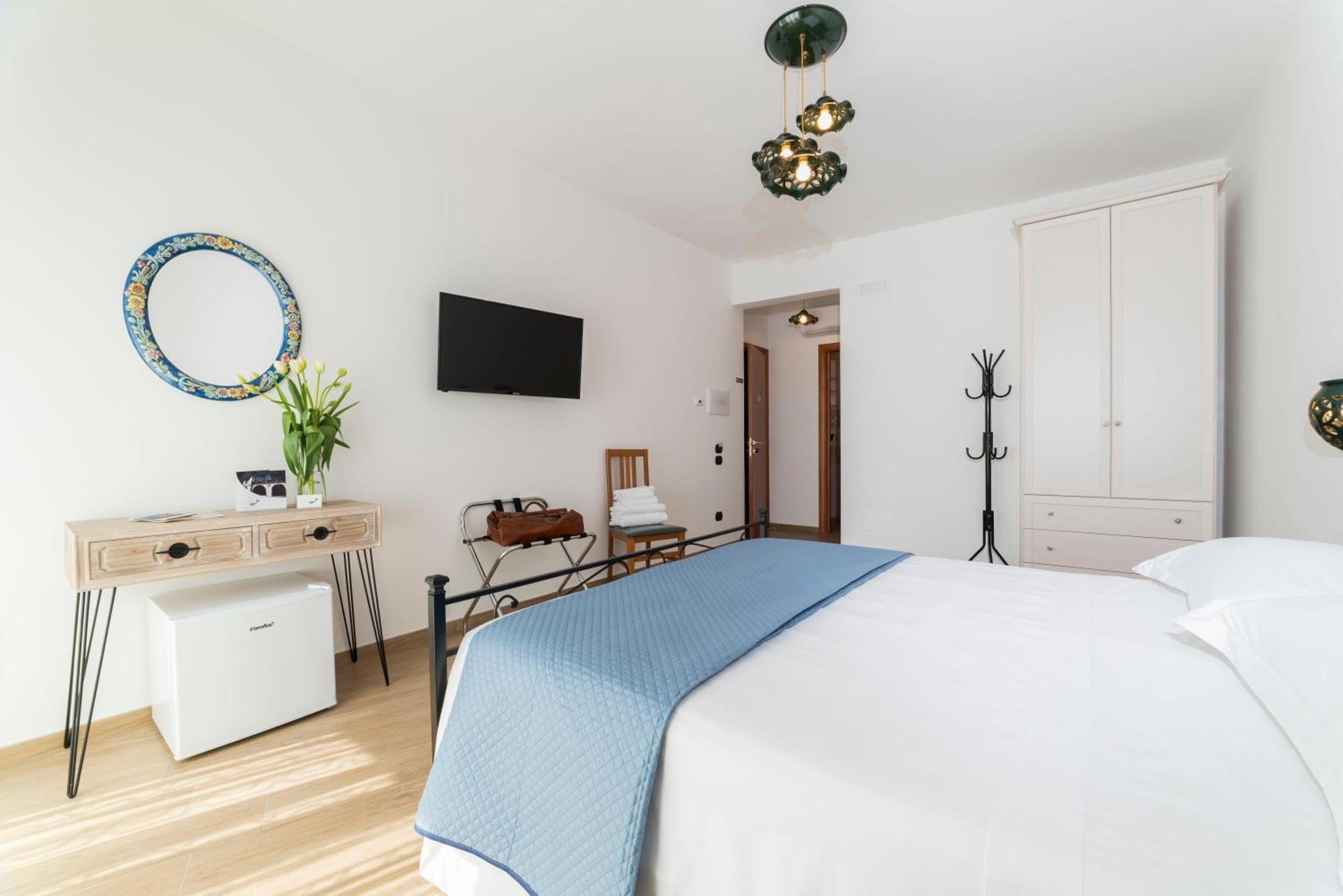B&B Palazzo Pinto 2 Vietri 외부 사진