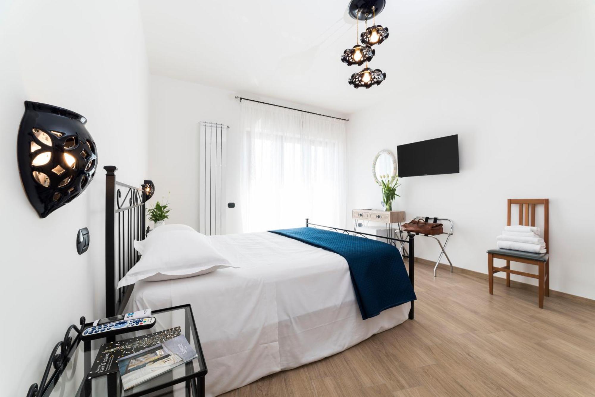 B&B Palazzo Pinto 2 Vietri 외부 사진
