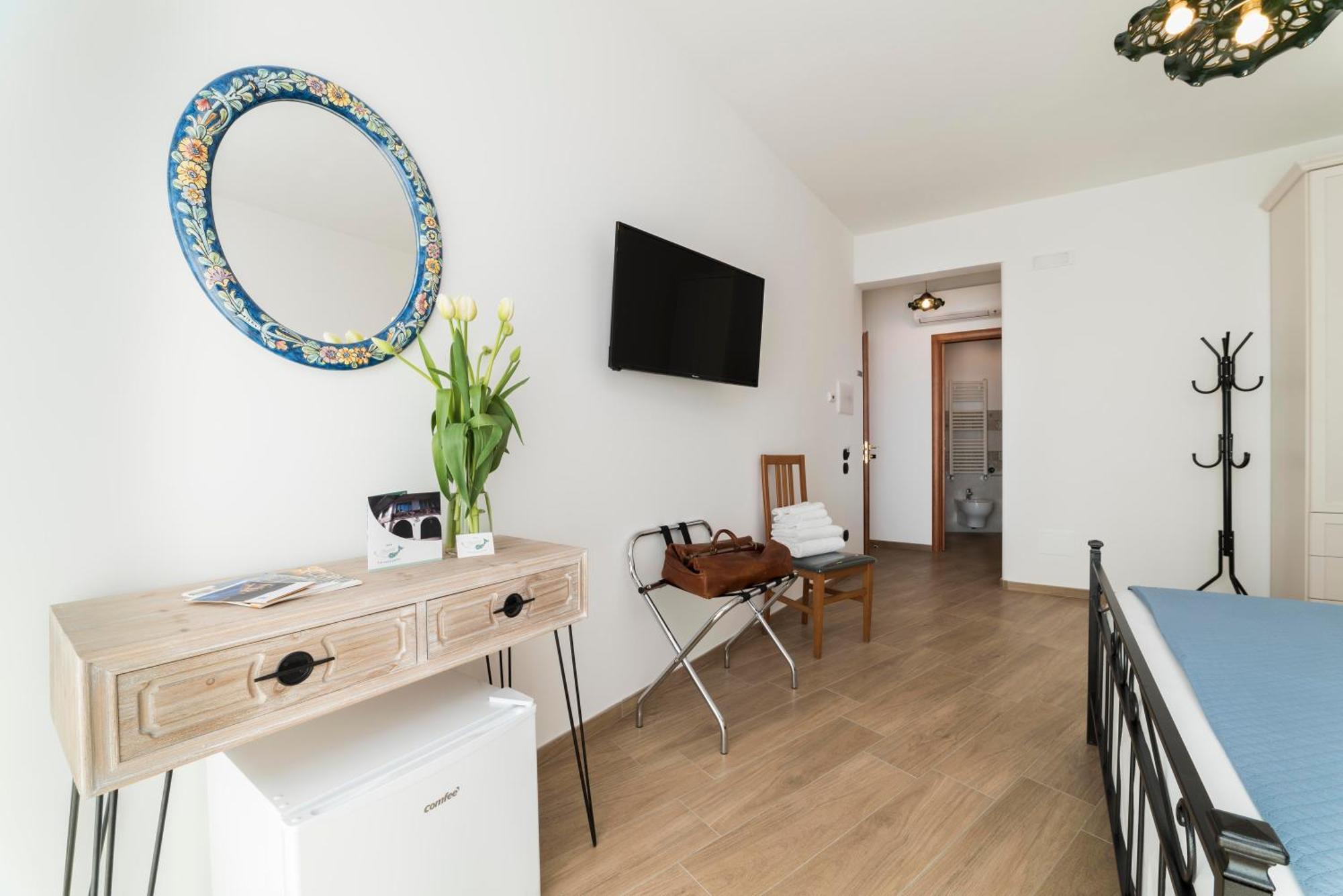 B&B Palazzo Pinto 2 Vietri 외부 사진