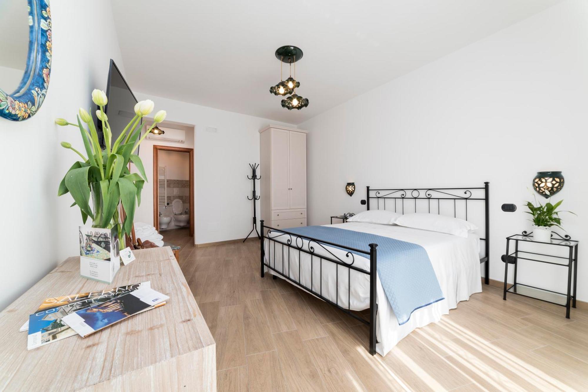 B&B Palazzo Pinto 2 Vietri 외부 사진
